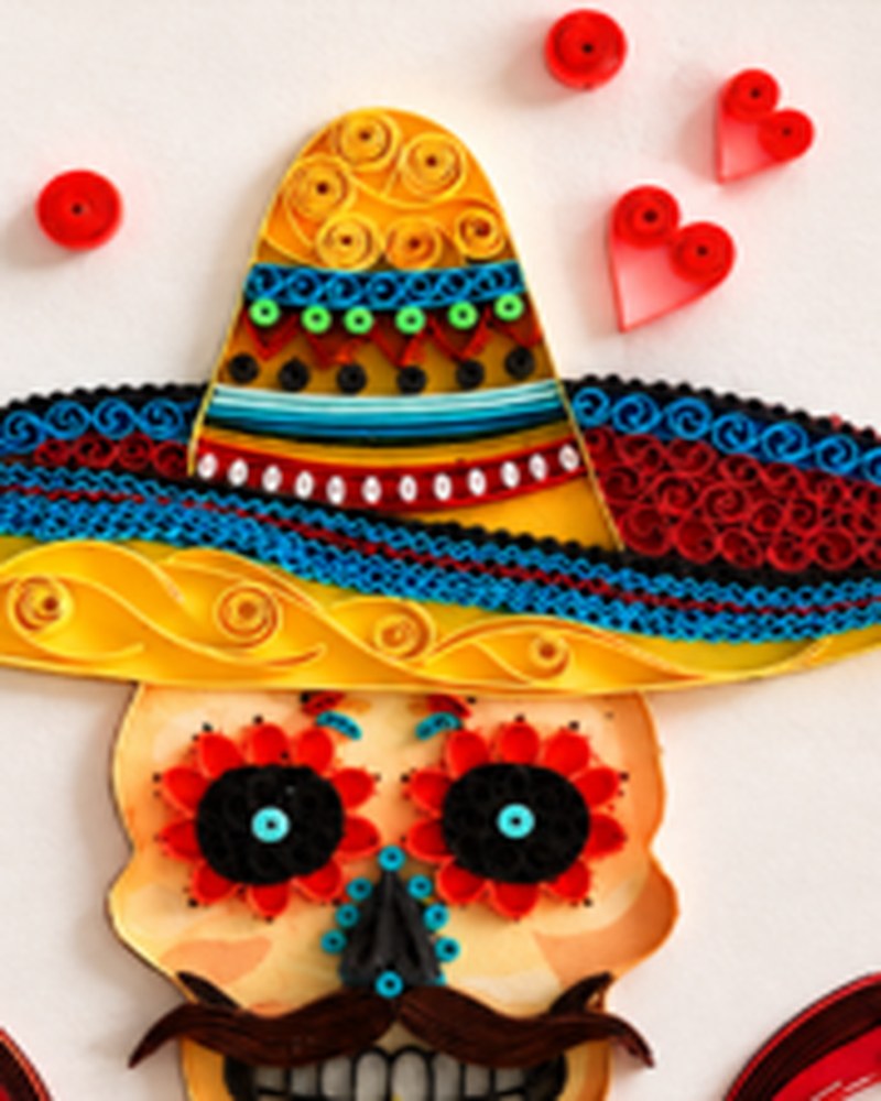 Sombrero ve kafatası detayı yakından